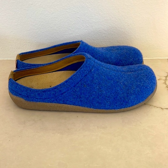 Sanitas Shoes - Sanitas Wool Blue Slippers size 40 Unisex Like New